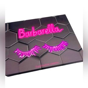 💄 Bee beauty London- Barbarella eyeshadow palette